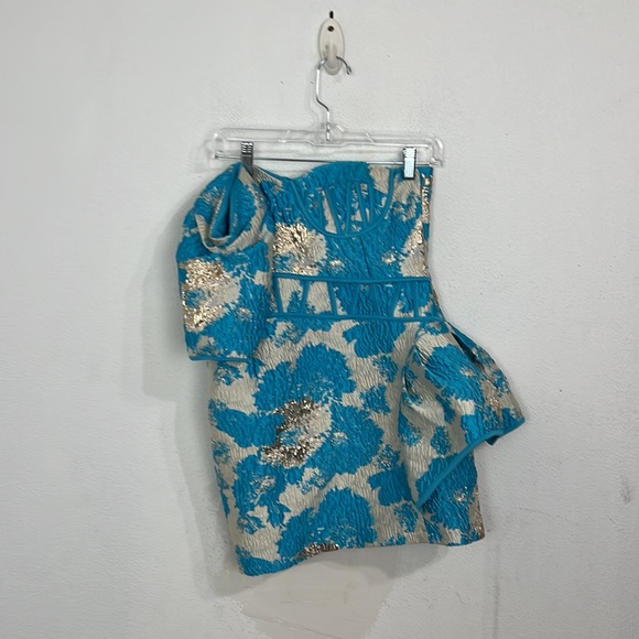 Bella Barnett One Shoulder metallic cocktail Dress - Picture 6 of 11